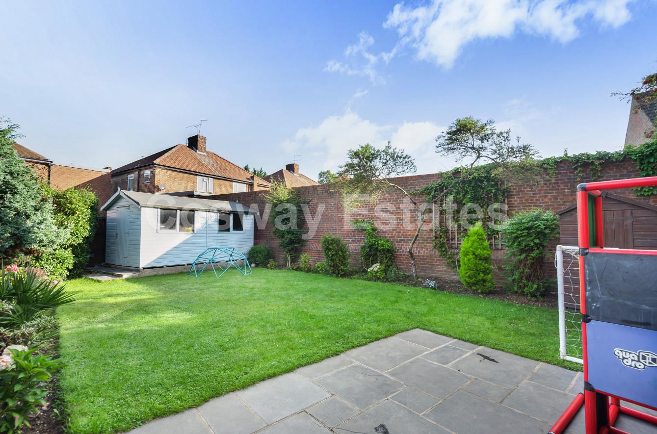 Colenso Drive, Mill Hill